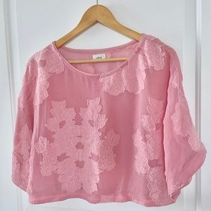 Aritzia Wilfred Blayze Cropped Blouse - Wild Pink